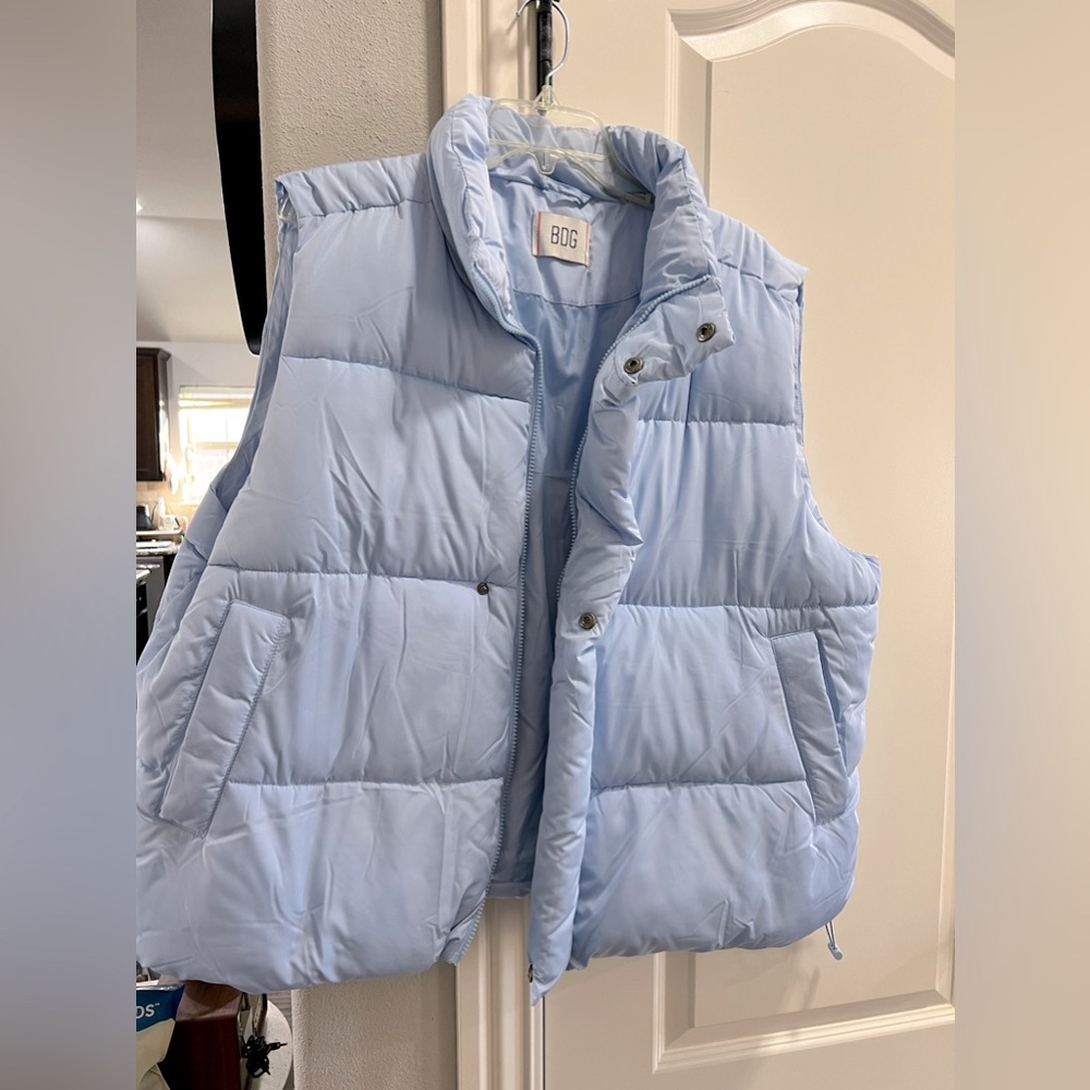 Urban Outfitters BDG Pia Puffer Vest - size XL. Worn once!